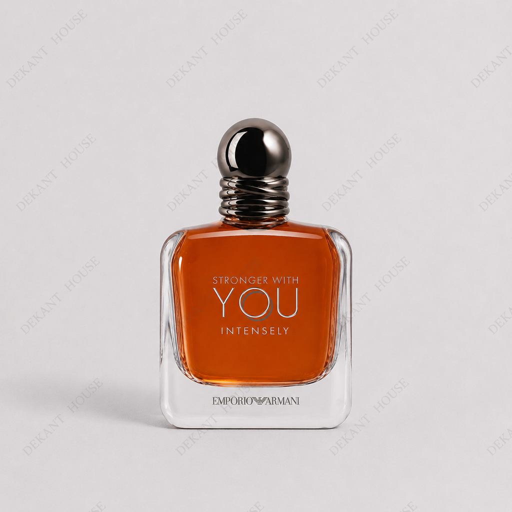 Armani Stronger With You Intensely EDP parfüm şişesi ön görünüm