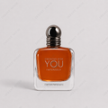 Armani Stronger With You Intensely EDP parfüm şişesi ön görünüm