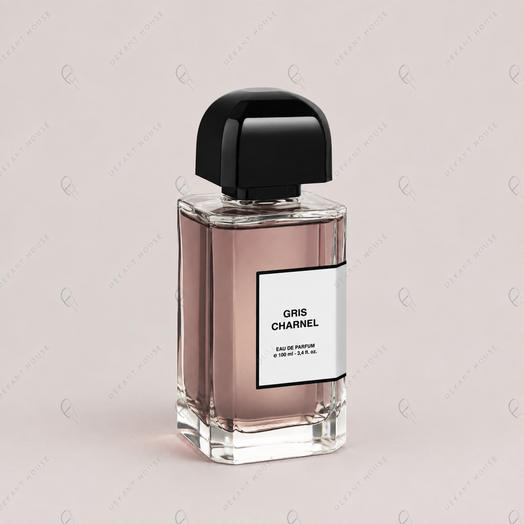 BDK Parfums Gris Charnel EDP parfüm şişesi 45 derece açılı görünüm