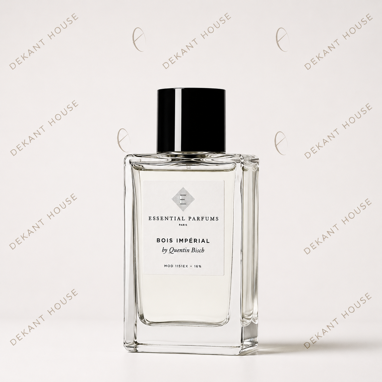 Essential Parfums Bois Imperial EDP parfüm şişesi 45 derece açılı görünüm