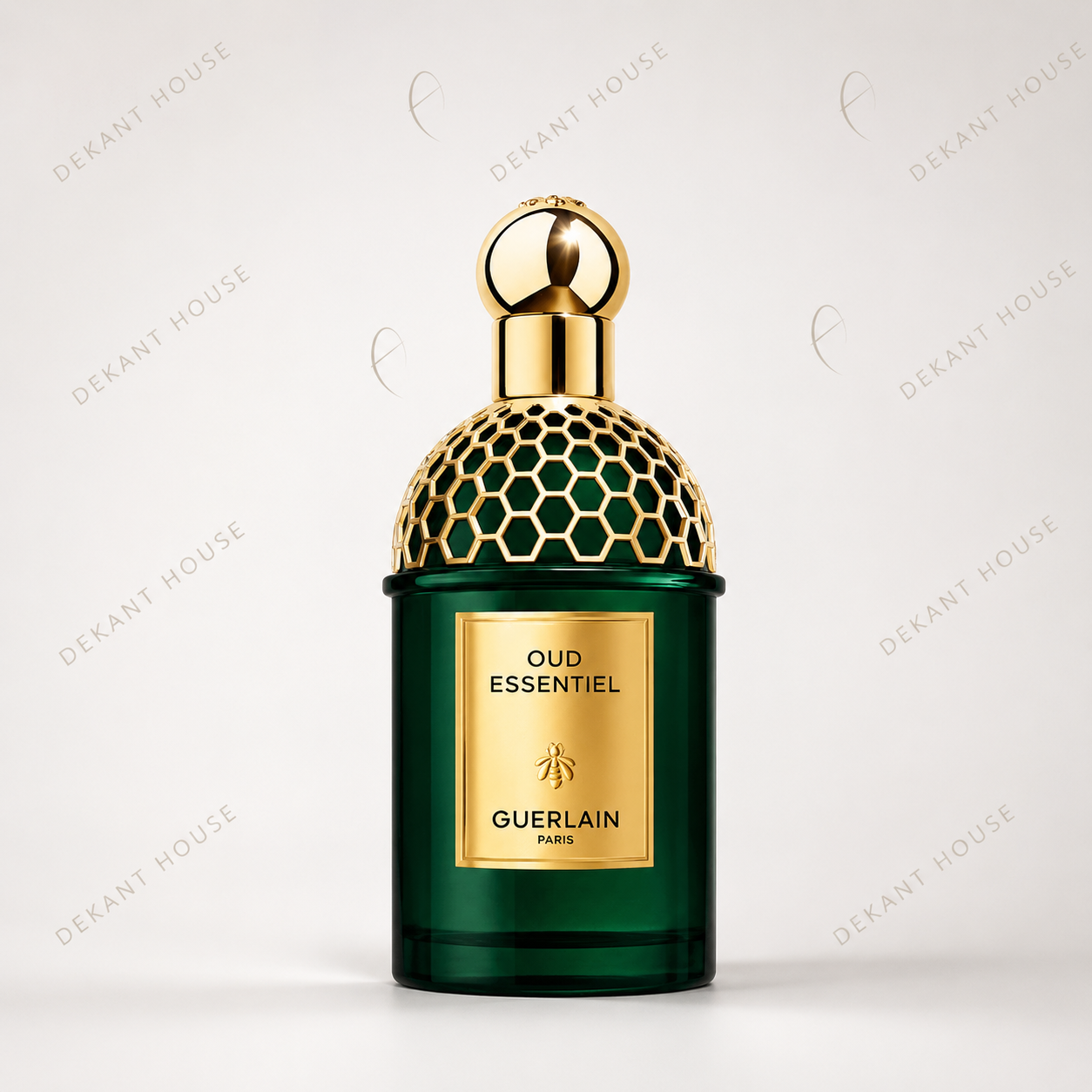 Guerlain Oud Essential EDP parfüm şişesi ön görünüm