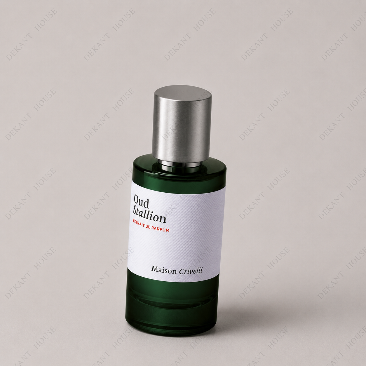 Maison Crivelli  Oud Stallion Parfum parfüm şişesi 45 derece açılı görünüm