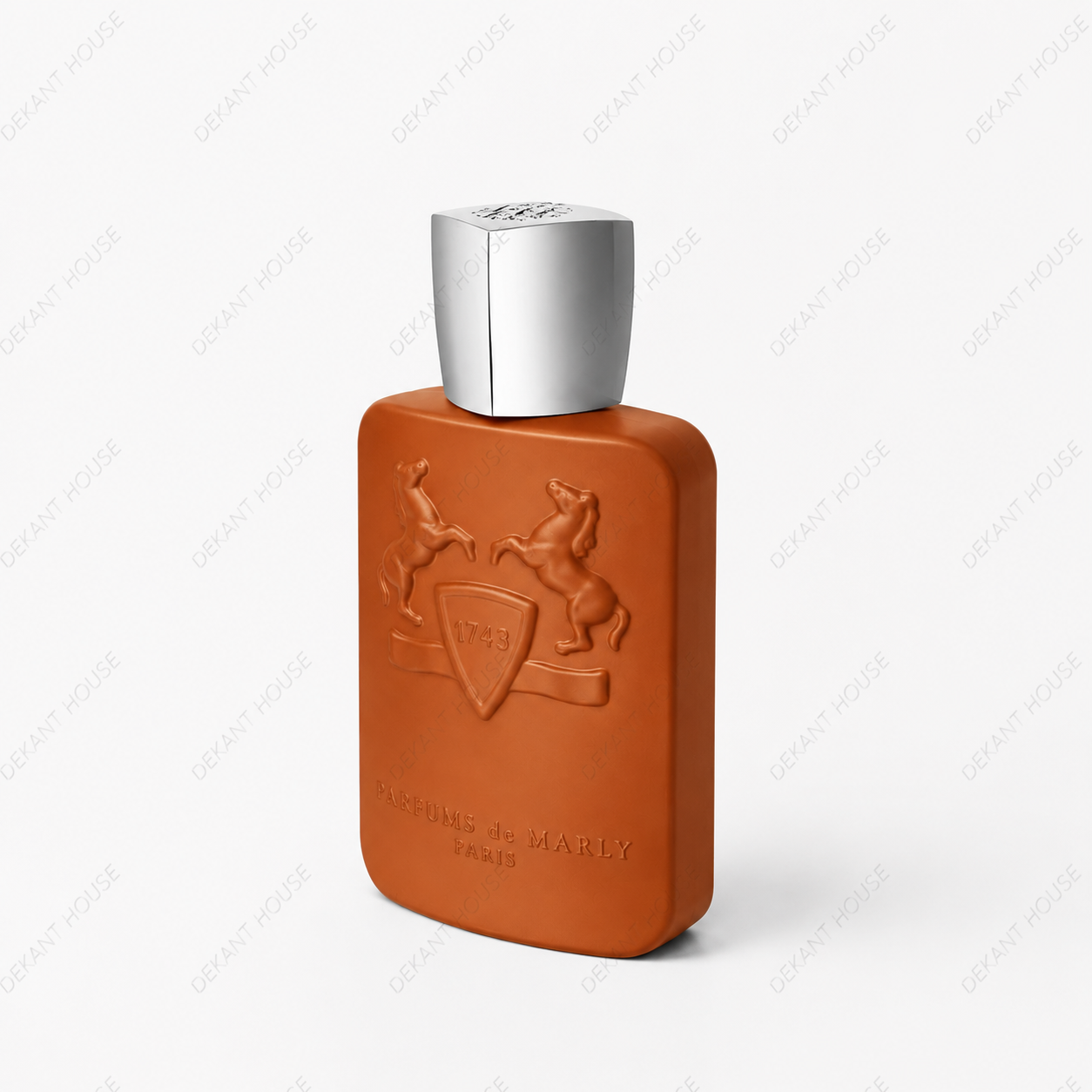 Parfums de Marly Althair EDP parfüm şişesi 45 derece açılı görünüm