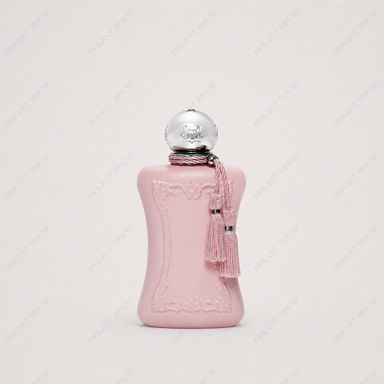 Parfums de Marly Delina EDP parfüm şişesi ön görünüm