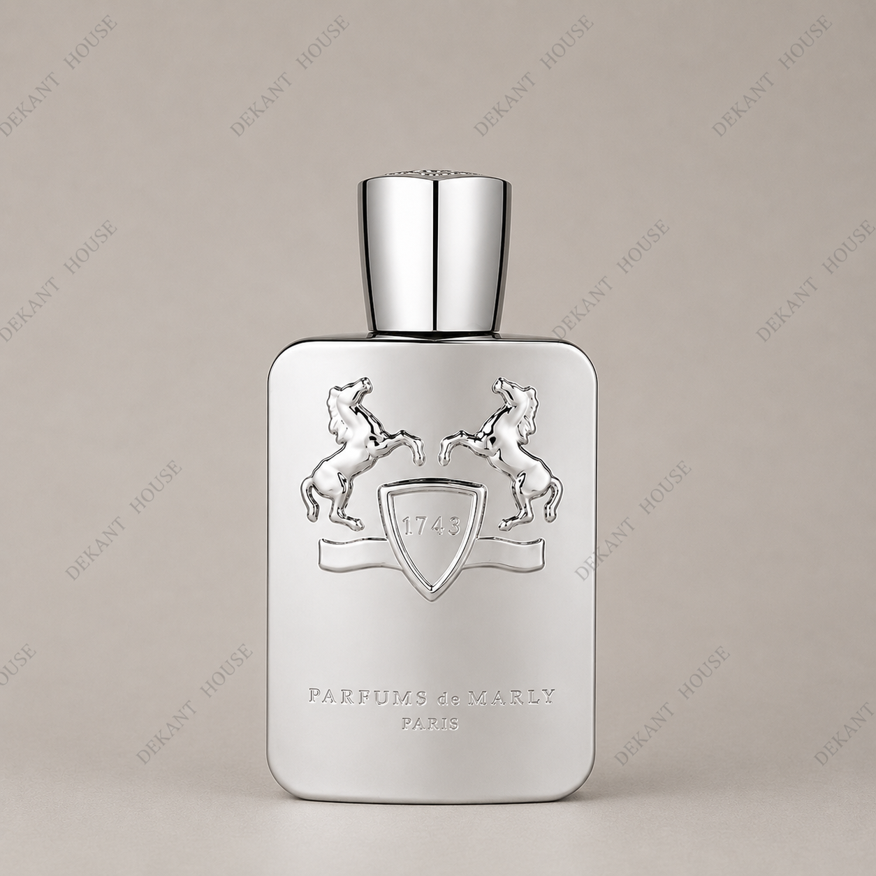 Parfums de Marly Pegasus EDP parfüm şişesi ön görünüm