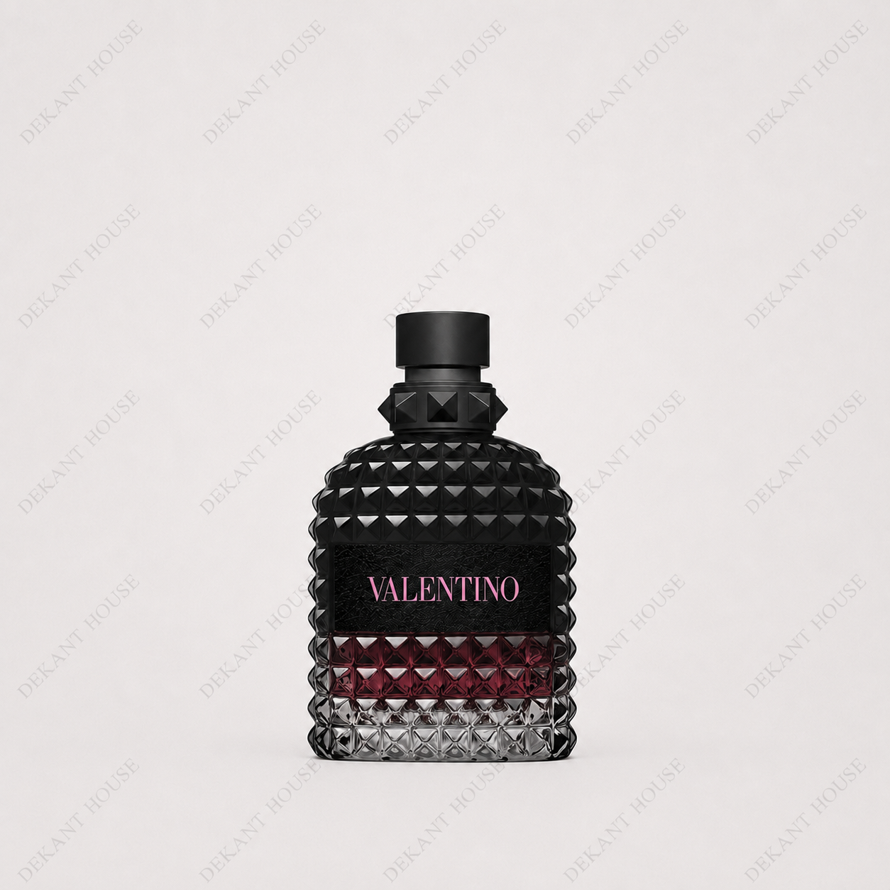 Valentino Born in Rome Intense EDP parfüm şişesi ön görünüm